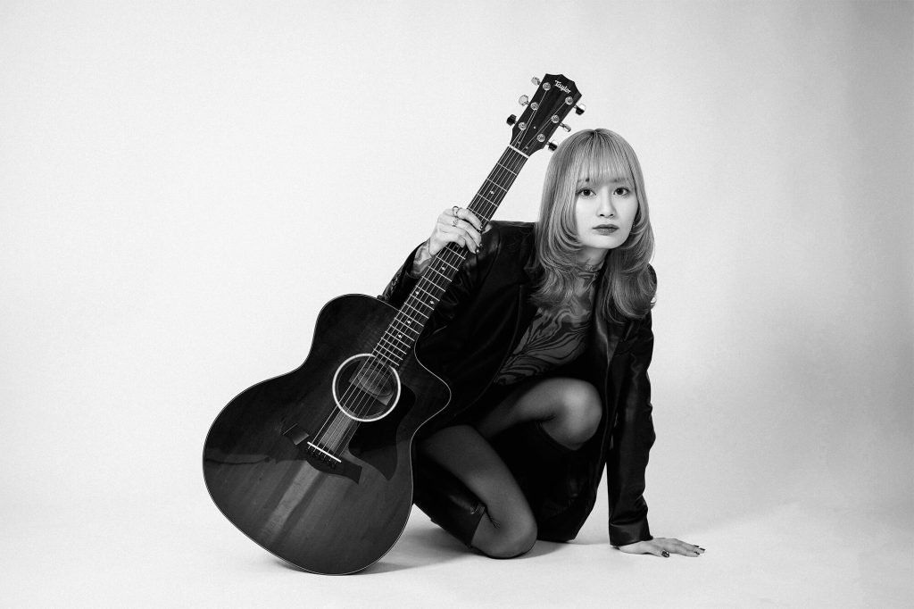 STUDIO LIA｜スタジオ リア　アーティスト写真（夕日桃 / Momo Yu-hi）